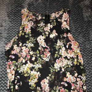 🌺🌸Sleeveless Tank🌸🌺